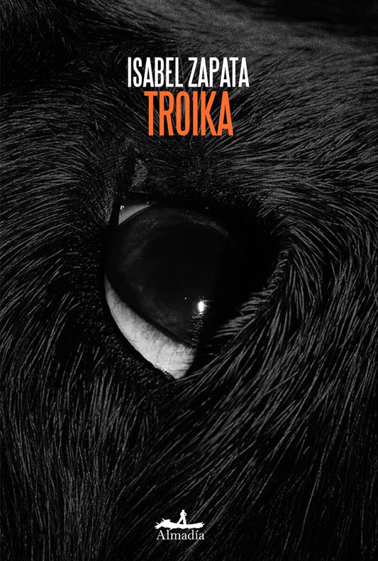 TROIKA | ISABEL ZAPATA